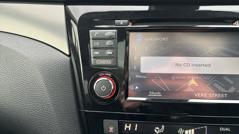 Nissan Qashqai 1.2 DiG-T N-Connecta 5dr Petrol Hatchback